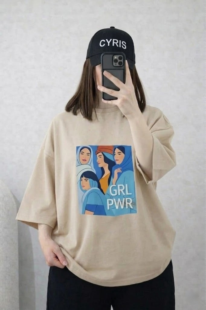 Oversized Drop Shoulder Graphic T-Shirt – Beige “Girl Power” Print